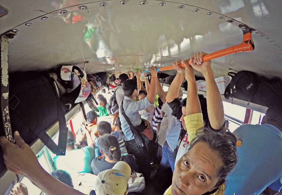 Ya no hay trenes en Latinoamérica, los viajes son de autobús en autobús. |Fotografía: José Alejandro