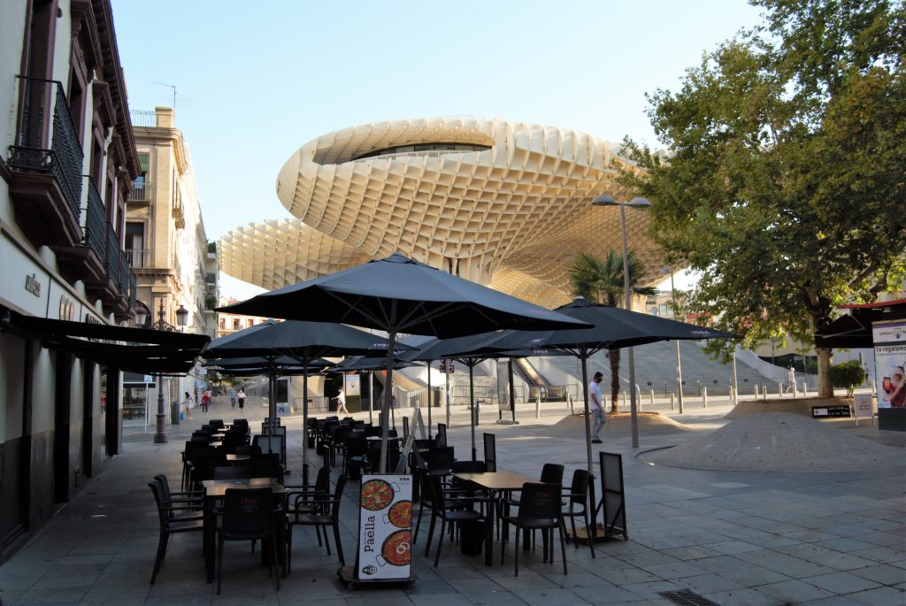 Sevilla sin turistas y bares vacíos